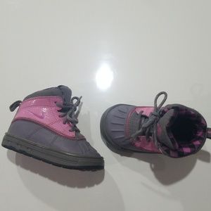 Nike Snowboots Size 5C